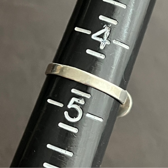 Vintage Taxco Mexico sterling silver and mother of pearl ring - Picture 9 of 11